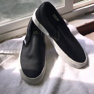 Vans - Perf Leather Slip On - Men 5/Women 6.5